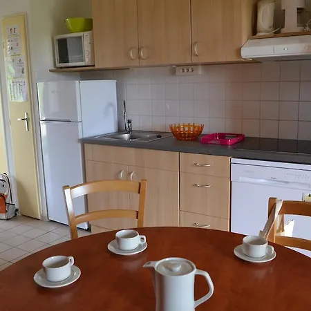 Vvf Vienne Poitou 假日公园 3*