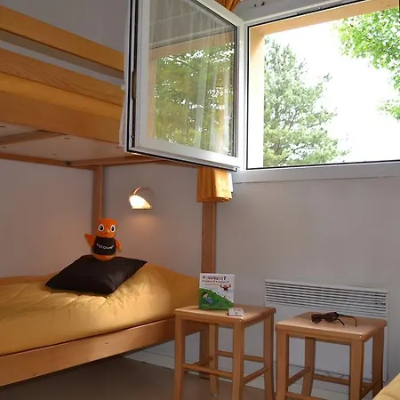 Vvf Vienne Poitou 假日公园 3*