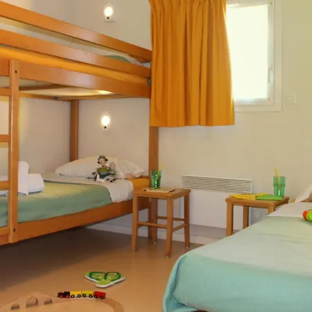 Vvf Vienne Poitou 假日公园 La Bussière